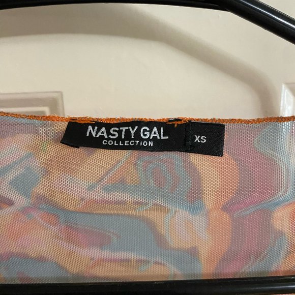 NWOT Nasty Gal Cut Out Flared Sleeve Tie Front Mini Dress - Picture 4 of 6